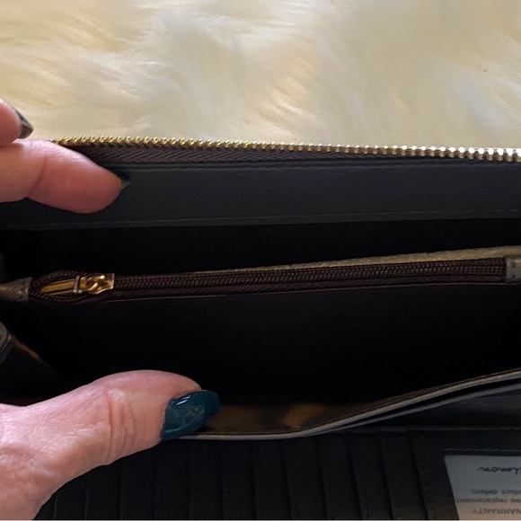 Large Wallet/ Clutch - Picture 3 of 3